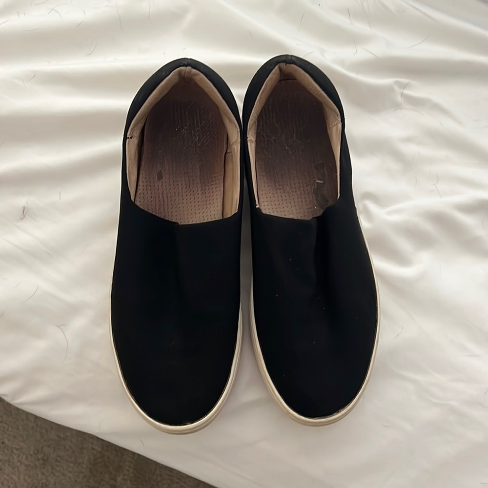 Black Jslides size 8.5